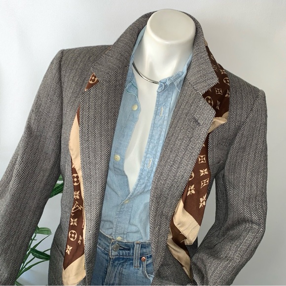 RESERVED :: YSL Saint Laurent Rive Gauche Herringbone Wool Blazer - FLAWS - Picture 16 of 16